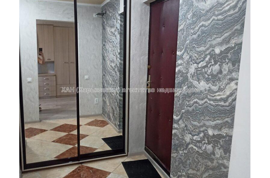 Продам квартиру, Жасминовый б-р , 1  ком., 33 м², капитальный ремонт 