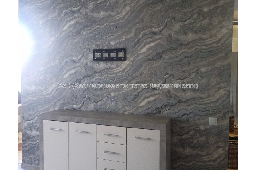 Продам квартиру, Жасминовый б-р , 1  ком., 33 м², капитальный ремонт 