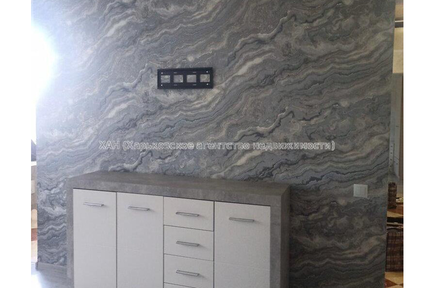 Продам квартиру, Жасминовый б-р , 1  ком., 33 м², капитальный ремонт 