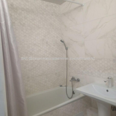 Продам квартиру, Жасминовый б-р , 1  ком., 33 м², капитальный ремонт 
