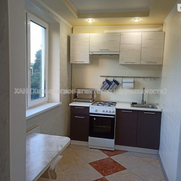 Продам квартиру, Жасминовый б-р , 1  ком., 33 м², капитальный ремонт 