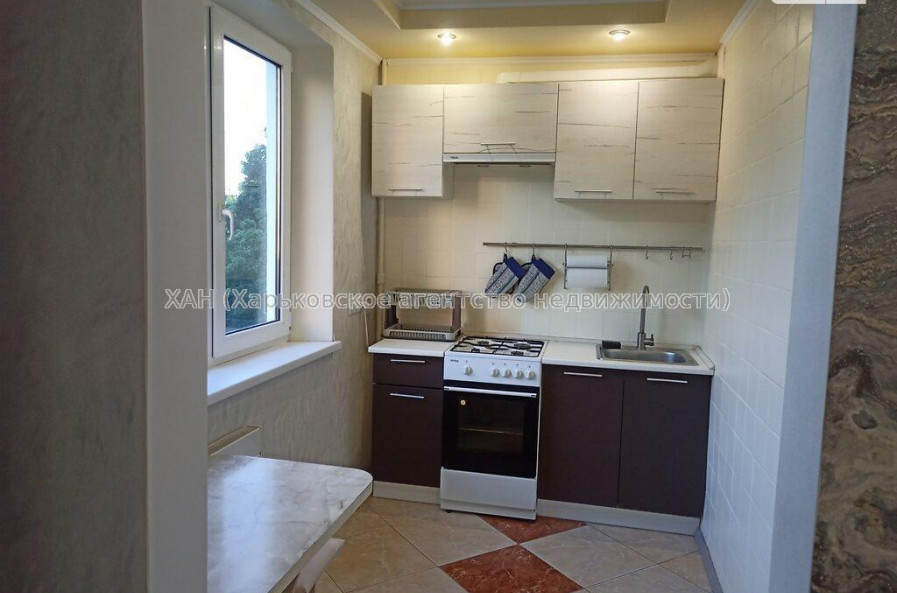 Продам квартиру, Жасминовый б-р , 1  ком., 33 м², капитальный ремонт 