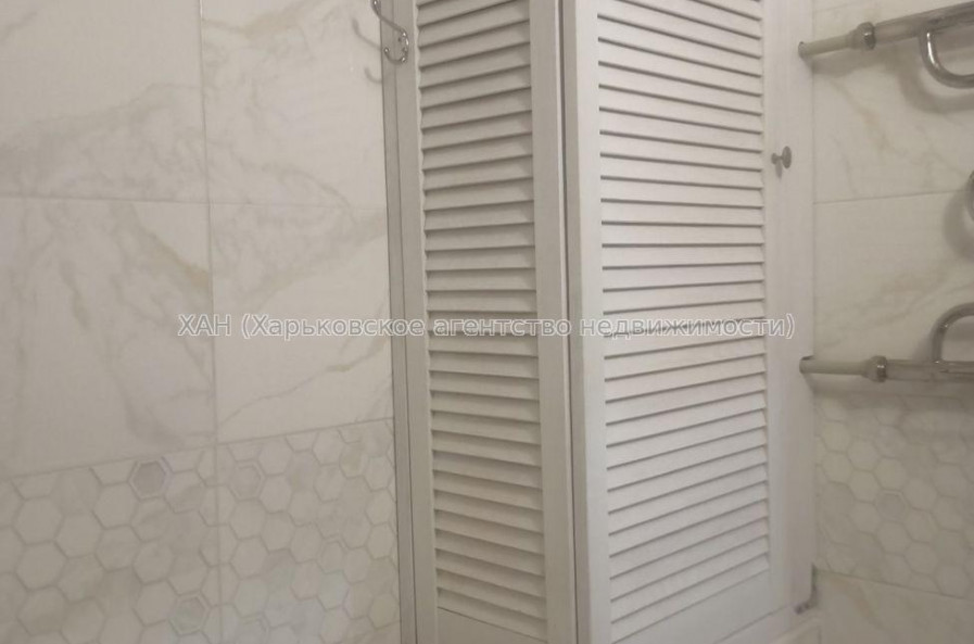 Продам квартиру, Жасминовый б-р , 1  ком., 33 м², капитальный ремонт 