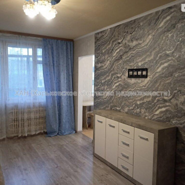 Продам квартиру, Жасминовый б-р , 1  ком., 33 м², капитальный ремонт 