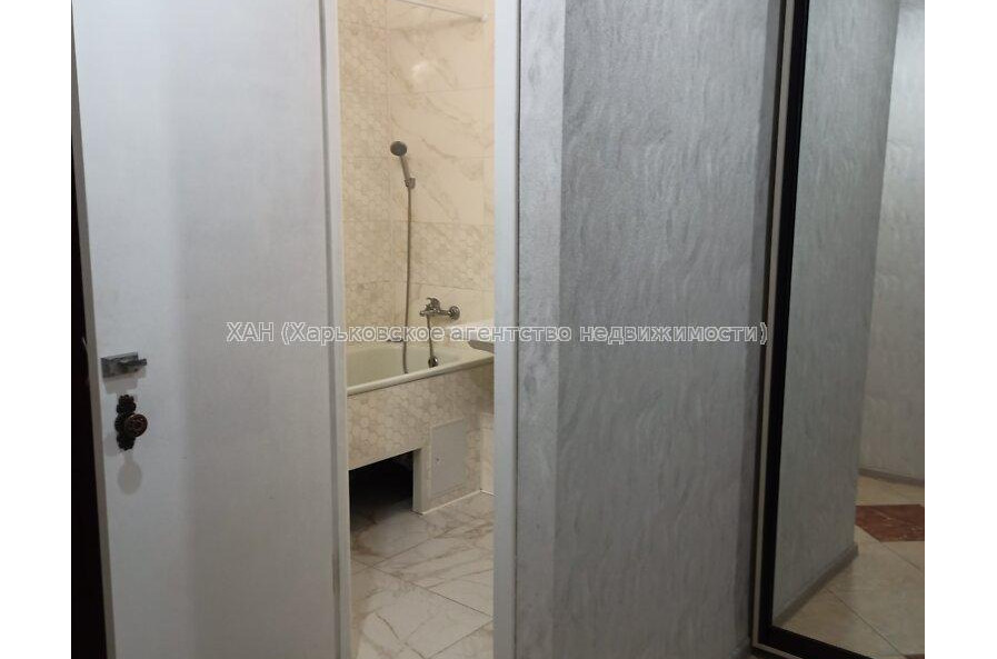 Продам квартиру, Жасминовый б-р , 1  ком., 33 м², капитальный ремонт 