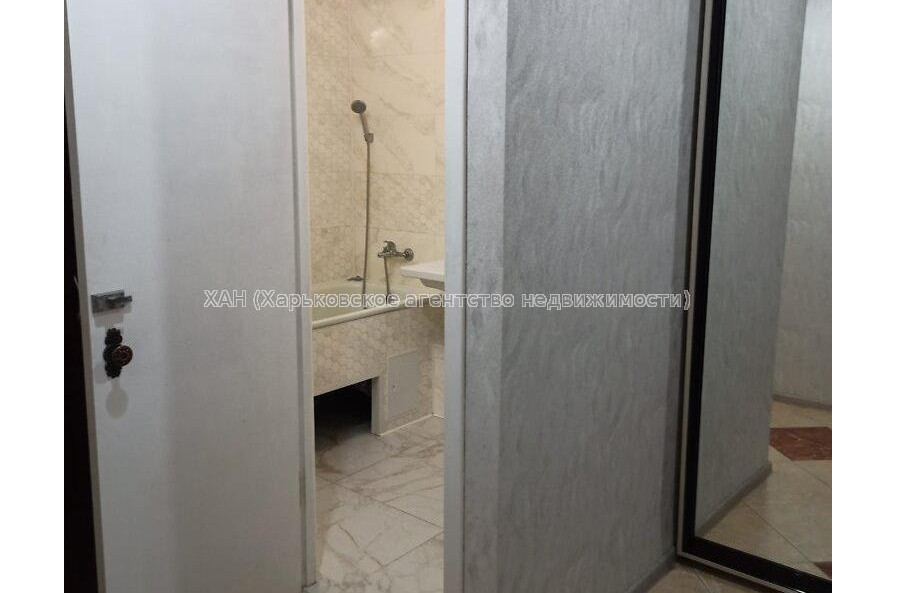 Продам квартиру, Жасминовый б-р , 1  ком., 33 м², капитальный ремонт 