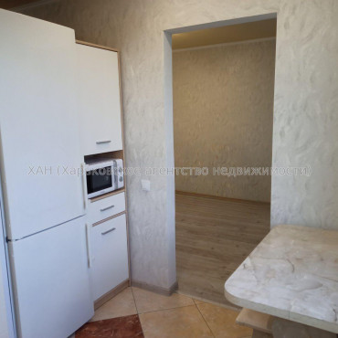 Продам квартиру, Жасминовый б-р , 1  ком., 33 м², капитальный ремонт 