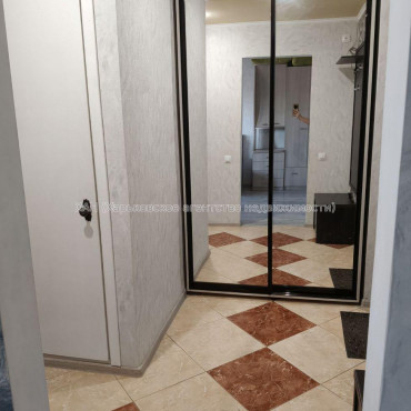 Продам квартиру, Жасминовый б-р , 1  ком., 33 м², капитальный ремонт 
