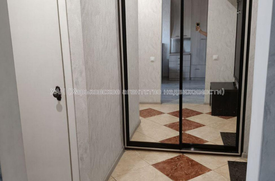 Продам квартиру, Жасминовый б-р , 1  ком., 33 м², капитальный ремонт 