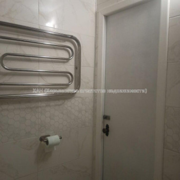 Продам квартиру, Жасминовый б-р , 1  ком., 33 м², капитальный ремонт 