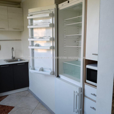 Продам квартиру, Жасминовый б-р , 1  ком., 33 м², капитальный ремонт 