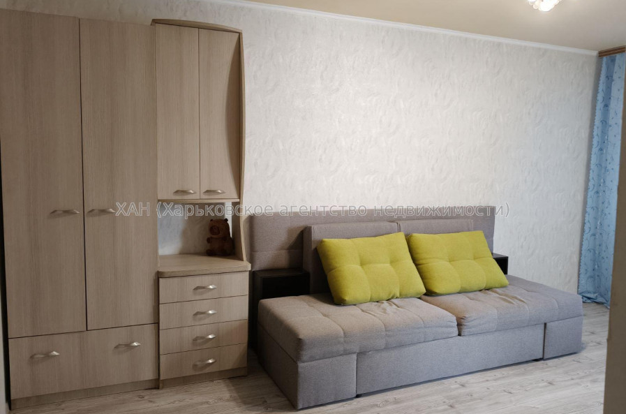 Продам квартиру, Жасминовый б-р , 1  ком., 33 м², капитальный ремонт 