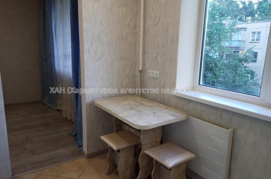 Продам квартиру, Жасминовый б-р , 1  ком., 33 м², капитальный ремонт 