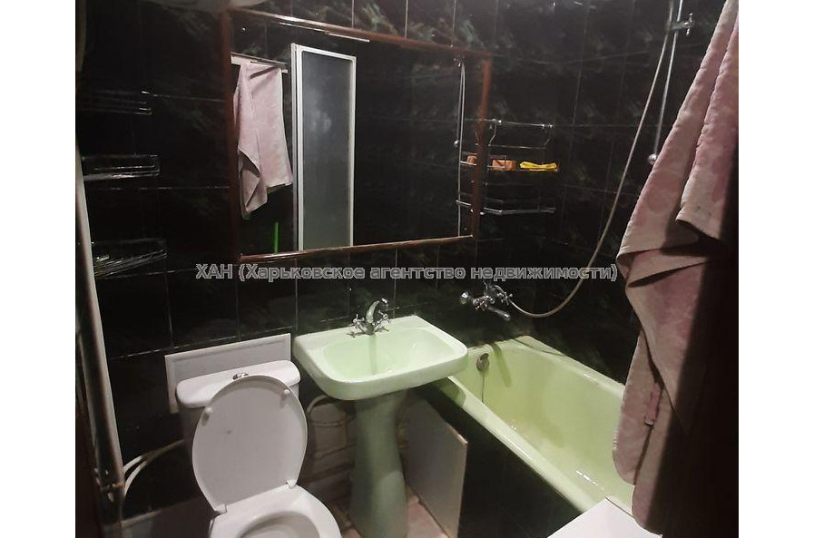 Продам квартиру, Героев Харькова просп. , 2  ком., 41.60 м², советский ремонт 