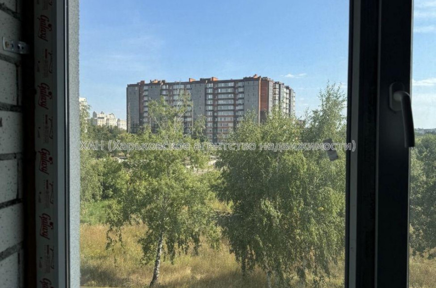 Продам квартиру, Веселая ул. , 1 кім., 20 м², без внутренних работ 