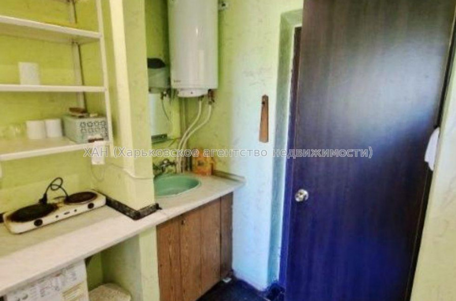 Продам квартиру, 23 Августа ул. , 1 кім., 15 м², косметический ремонт 