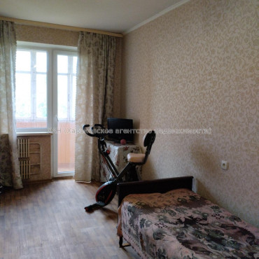 Сдам квартиру, Непокоренных ул. , 3  ком., 65 м², косметический ремонт 