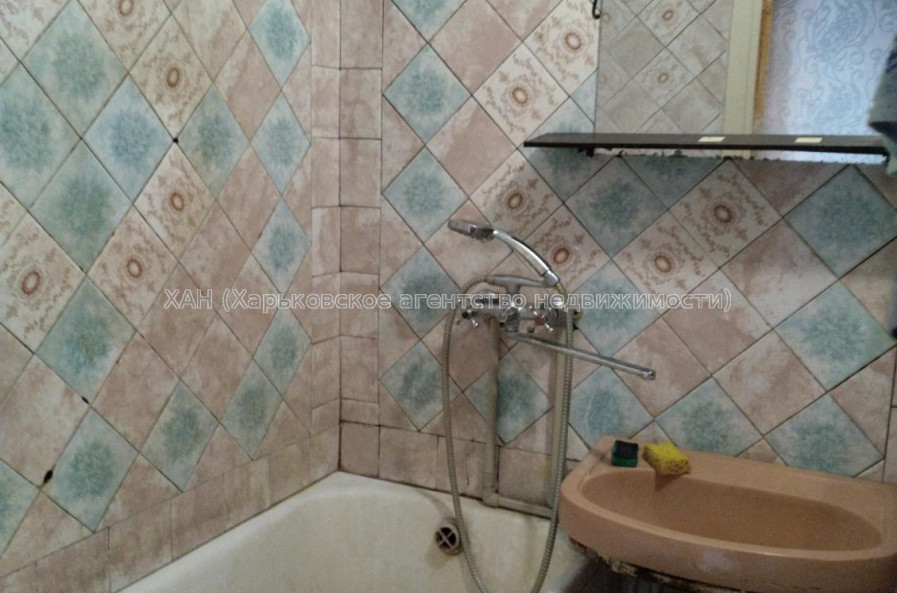 Сдам квартиру, Непокоренных ул. , 3  ком., 65 м², косметический ремонт 