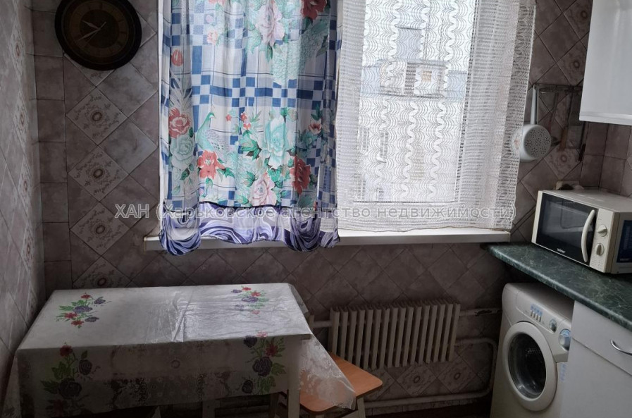 Сдам квартиру, Непокоренных ул. , 30 , 3  ком., 65 м², косметический ремонт 