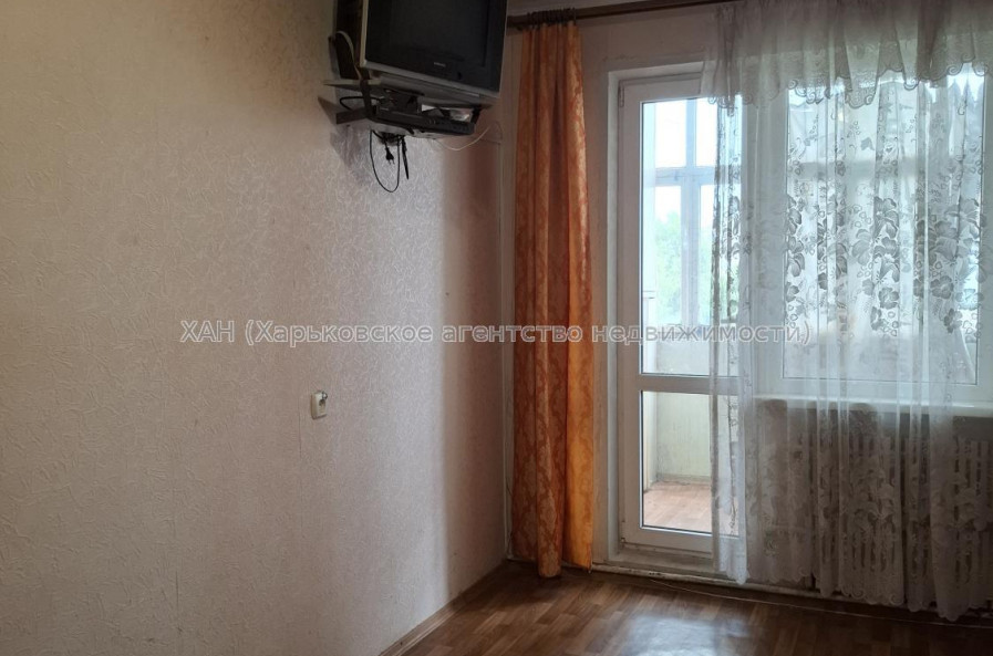Сдам квартиру, Непокоренных ул. , 30 , 3  ком., 65 м², косметический ремонт 