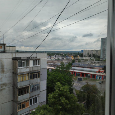 Сдам квартиру, Непокоренных ул. , 3  ком., 65 м², косметический ремонт 