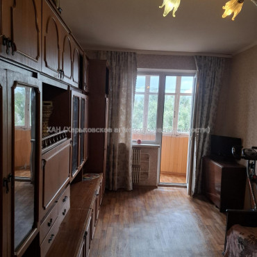 Сдам квартиру, Непокоренных ул. , 30 , 3  ком., 65 м², косметический ремонт 