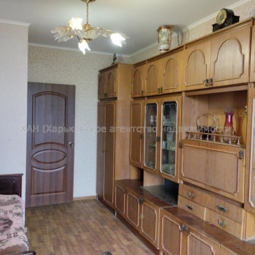 Сдам квартиру, Непокоренных ул. , 3  ком., 65 м², косметический ремонт 