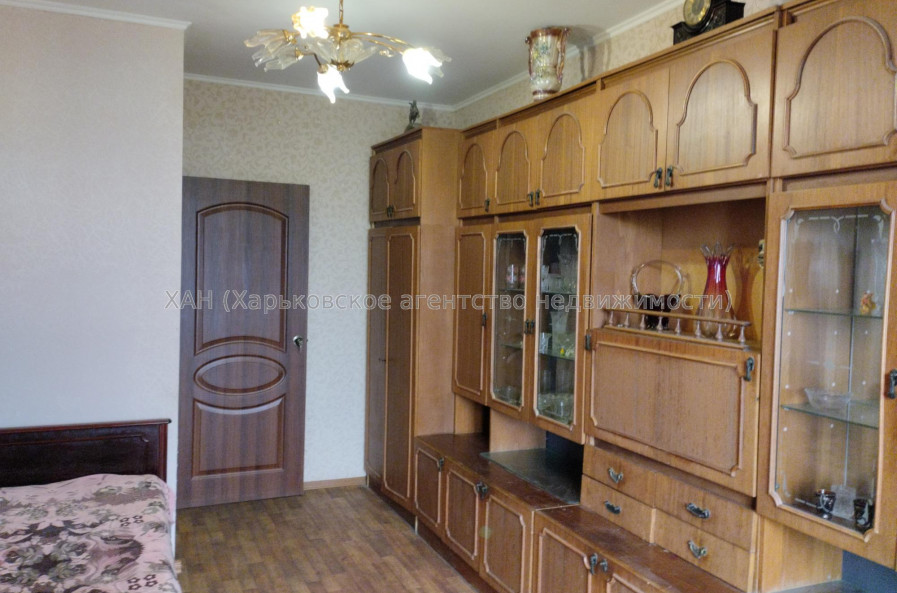 Сдам квартиру, Непокоренных ул. , 3  ком., 65 м², косметический ремонт 