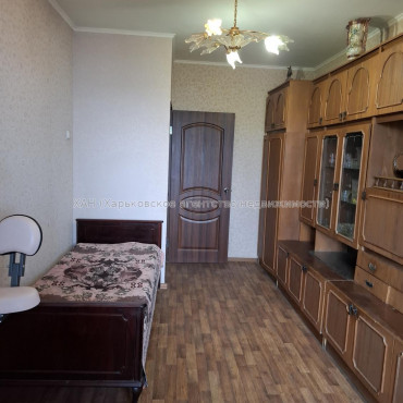 Сдам квартиру, Непокоренных ул. , 30 , 3  ком., 65 м², косметический ремонт 