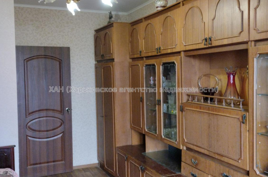 Сдам квартиру, Непокоренных ул. , 3  ком., 65 м², косметический ремонт 