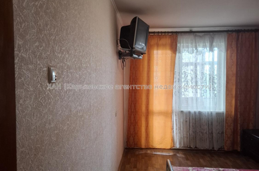 Сдам квартиру, Непокоренных ул. , 30 , 3  ком., 65 м², косметический ремонт 