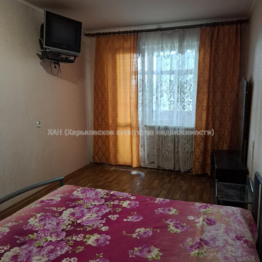 Сдам квартиру, Непокоренных ул. , 30 , 3  ком., 65 м², косметический ремонт 