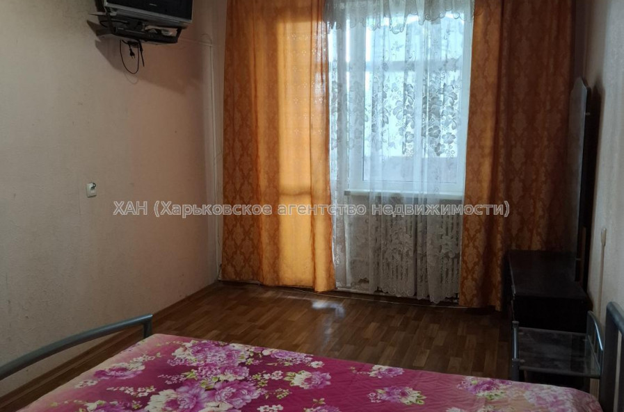 Сдам квартиру, Непокоренных ул. , 30 , 3  ком., 65 м², косметический ремонт 