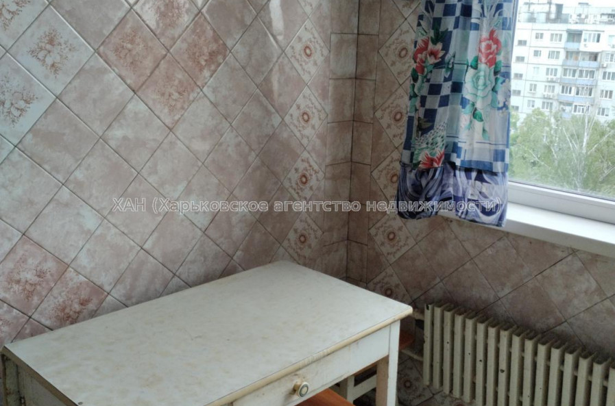 Сдам квартиру, Непокоренных ул. , 3  ком., 65 м², косметический ремонт 