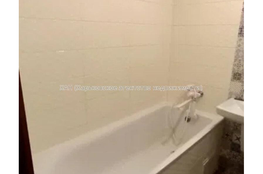 Продам квартиру, Амосова ул. , 2 кім., 47.20 м², евроремонт 