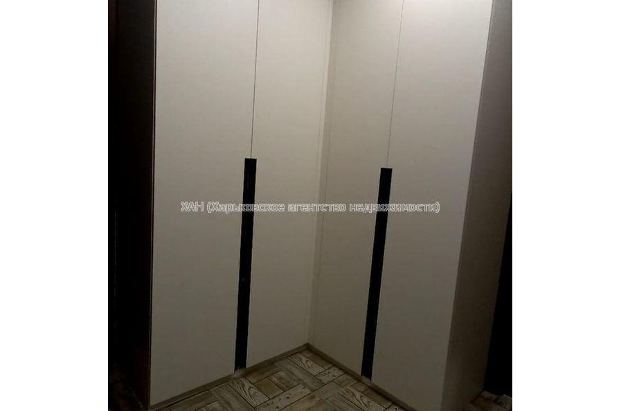Продам квартиру, Амосова ул. , 2 кім., 47.20 м², евроремонт 