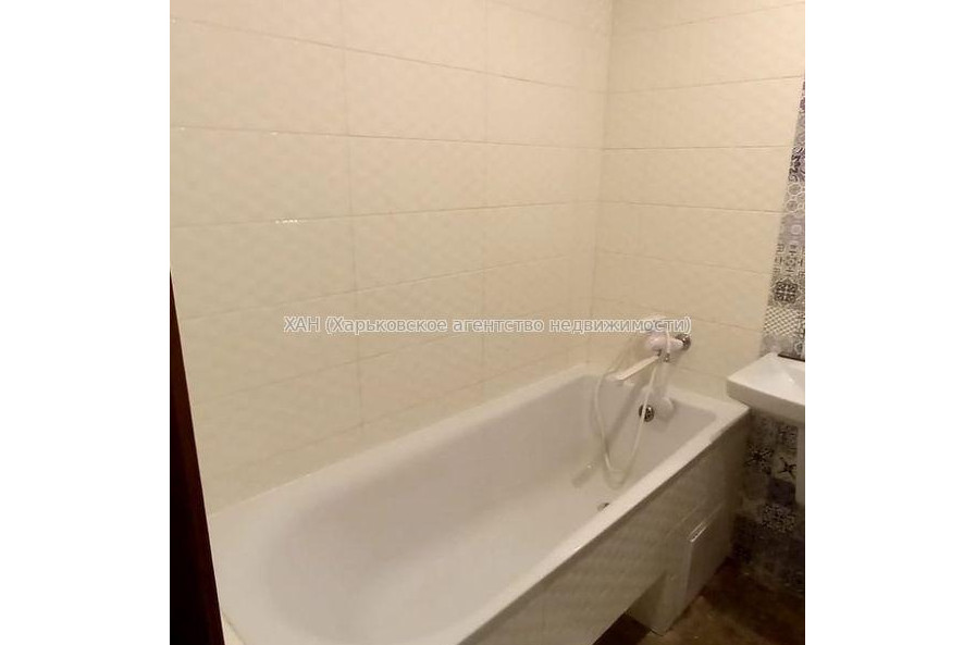 Продам квартиру, Амосова ул. , 2 кім., 47.20 м², евроремонт 