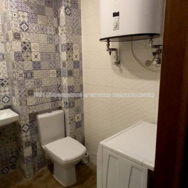 Продам квартиру, Амосова ул. , 2 кім., 47.20 м², евроремонт 
