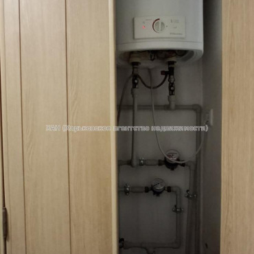 Продам квартиру, Кричевского ул. , 41 , 3  ком., 76 м², капитальный ремонт 