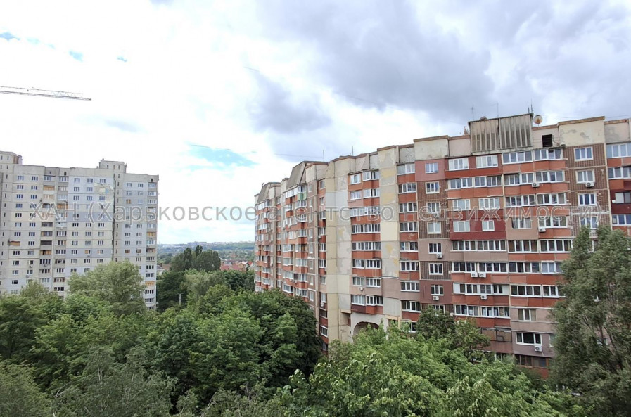 Продам квартиру, Кричевского ул. , 41 , 3  ком., 76 м², капитальный ремонт 