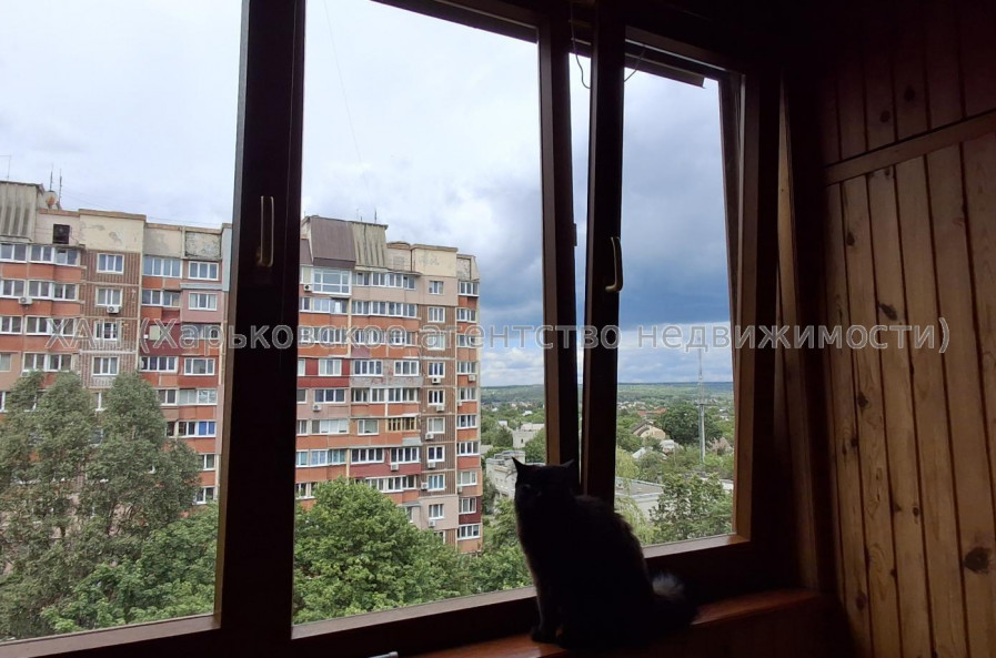 Продам квартиру, Кричевского ул. , 41 , 3  ком., 76 м², капитальный ремонт 