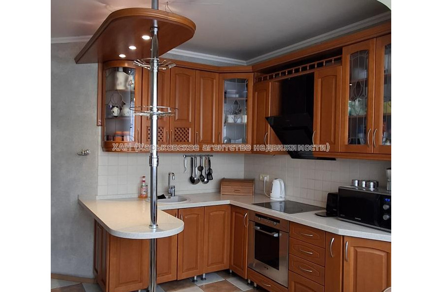 Продам квартиру, Кричевского ул. , 41 , 3  ком., 76 м², капитальный ремонт 