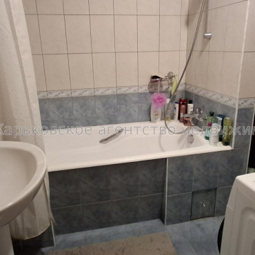 Продам квартиру, Кричевского ул. , 41 , 3  ком., 76 м², капитальный ремонт 