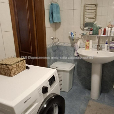 Продам квартиру, Кричевского ул. , 41 , 3  ком., 76 м², капитальный ремонт 
