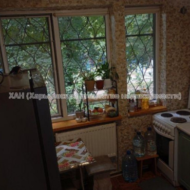 Продам квартиру, Гарибальди ул. , 1  ком., 46.70 м², косметический ремонт 
