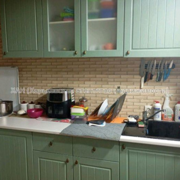Продам квартиру, Гарибальди ул. , 1  ком., 46.70 м², косметический ремонт 