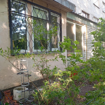 Продам квартиру, Гарибальди ул. , 1  ком., 46.70 м², косметический ремонт 