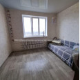 Продам квартиру, Амосова ул. , 2 кім., 47 м², капитальный ремонт 