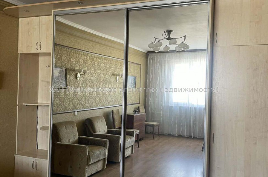 Продам квартиру, Соборности Украины ул. , 3 кім., 72 м², евроремонт 