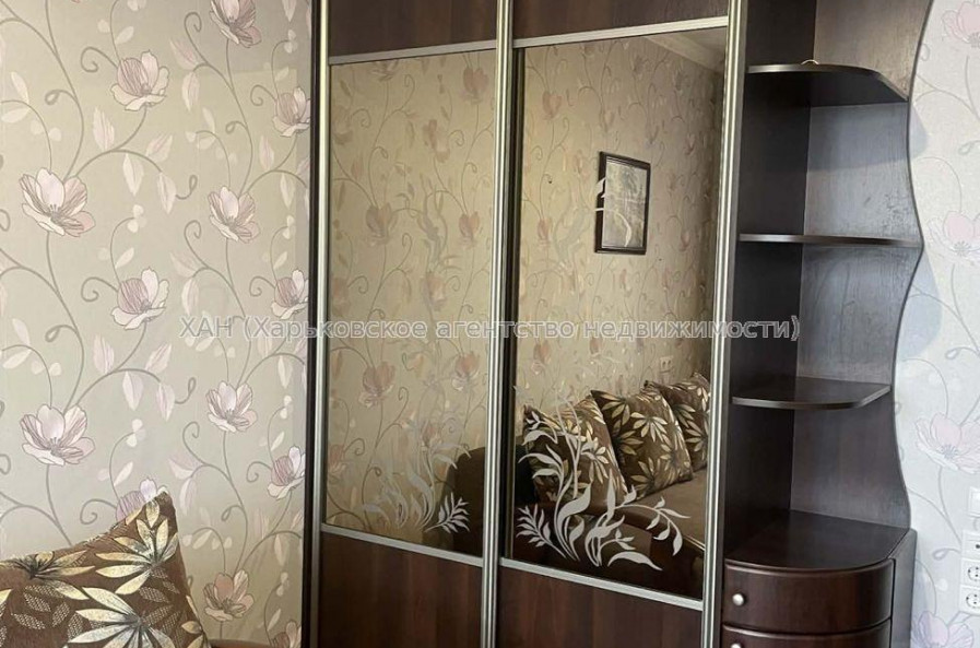 Продам квартиру, Соборности Украины ул. , 3 кім., 72 м², евроремонт 